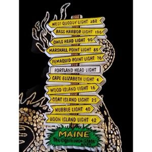 Beautiful vintage Main the lighthouse State magnet